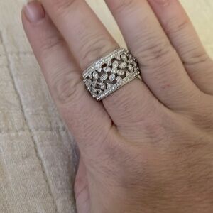 Chunky ring
